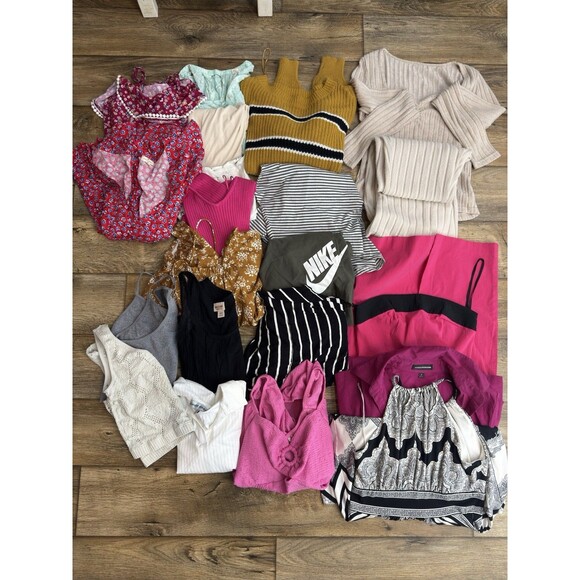Lot 21 Pcs -Girl teen mix clothing lot size medium new & gently used great names - Picture 2 of 16